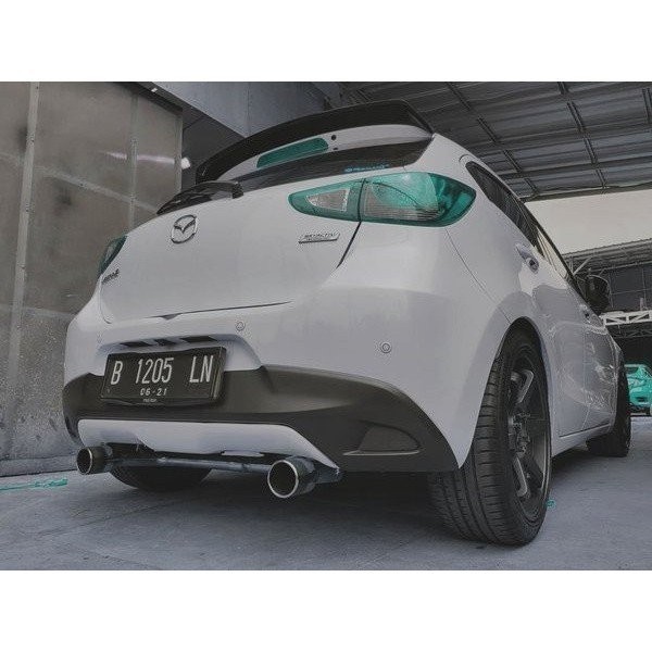 aksesoris mobil Bodykit mazda2 valiant bumper