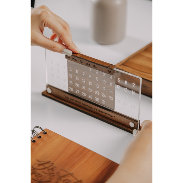 

EVERLASTING STANDING CALENDER ( KALENDER MEJA ) CUSTOM DESIGN