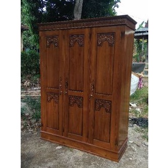 Lemari Pakaian Pintu 3 Jati Ukir Jepara Jepara // mebel jati jepara