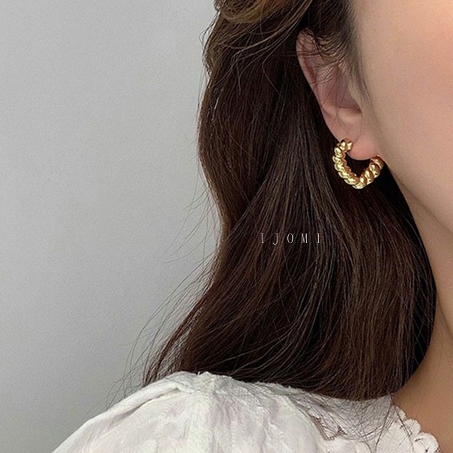 Anting Berbentuk Hati Logam Gaya Korea Anting Vintage Sederhana Dan Serbaguna Prancis