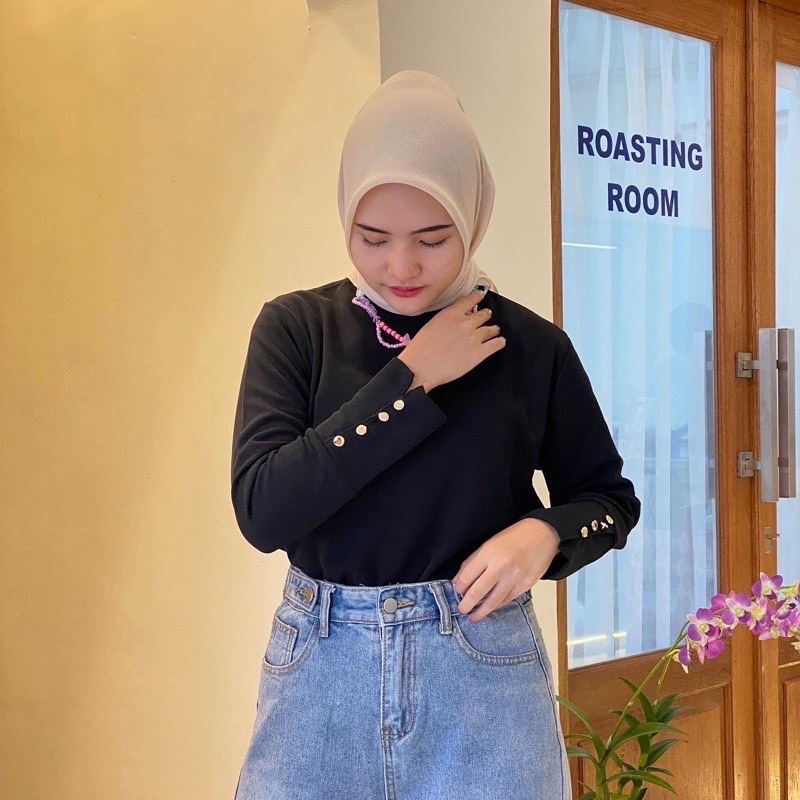 BAJU KAOS ATASAN WANITA KEKINIAN RIB KNITTED GANI TOP KANCING  DITANNGAN BLOUSE RAJUT  PGMTA   MANSE