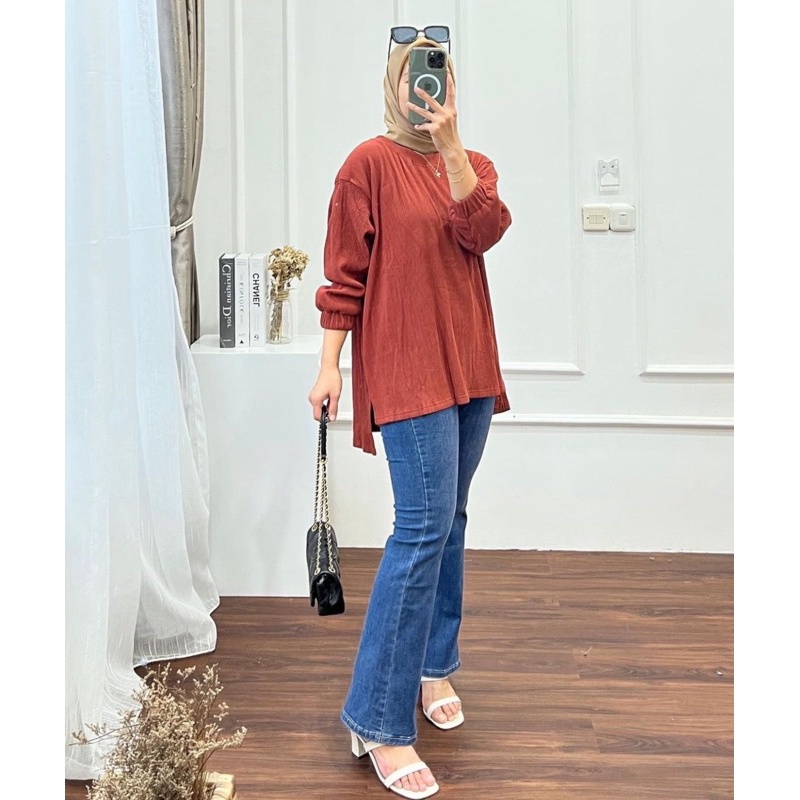 BAJU KAOS ATASAN WANITA KEKINIAN DALMI BLOUSE KNIT RIB RAJUT HALUS LAYER RUFFLE WANITA  RIB  VIRAL P