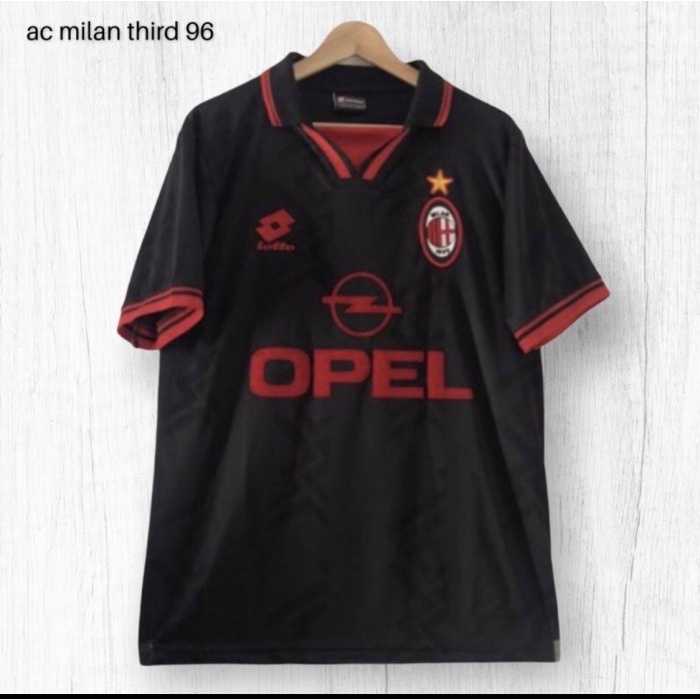 

BEST SELLER Jersey Retro AC Milan Third 96 black - S