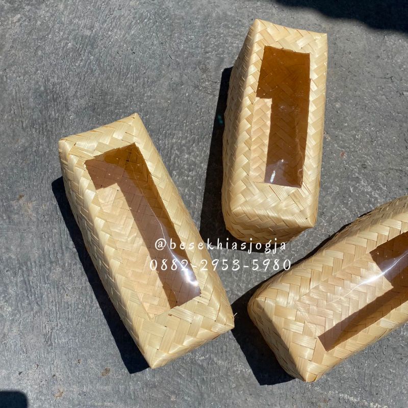 SEPASANG BESEK ANYAM BLICING / NATURAL MIKA 25x9 CM besek persegi panjang besek souvenir besek makan