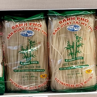 

BAMBOO THREE RICE NOODLE 400GR