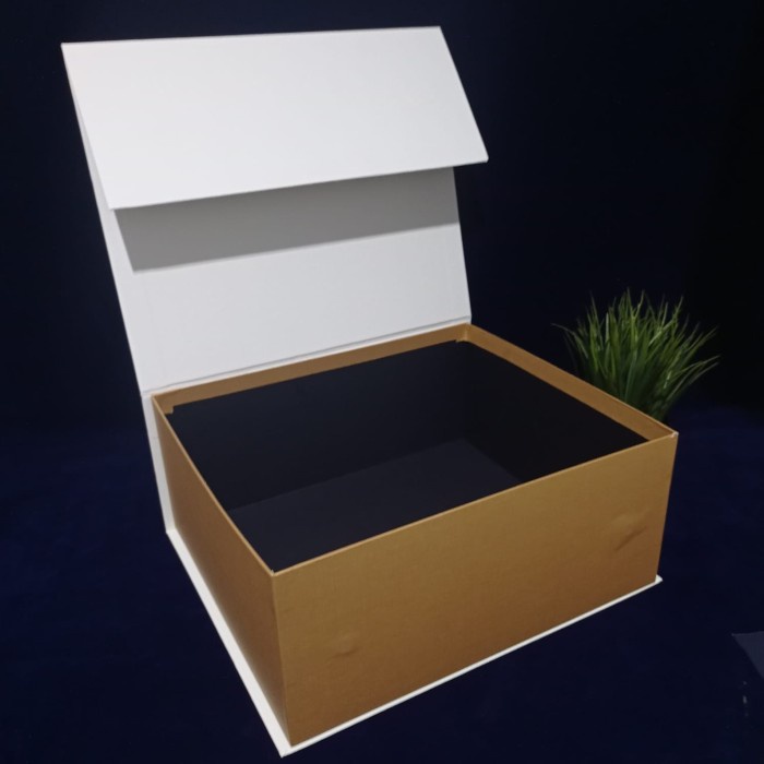 

BOX HAMPER - HARDBOX - KOTAK KADO - ukuran 35 cm x 30 cm x 15 cm - Hijau Forest