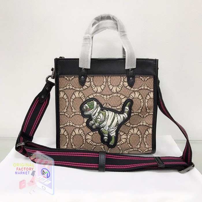 TAS COACH C6971 Field Tote 22 Mummified Sig Canvas Michael B. Jordan Bs