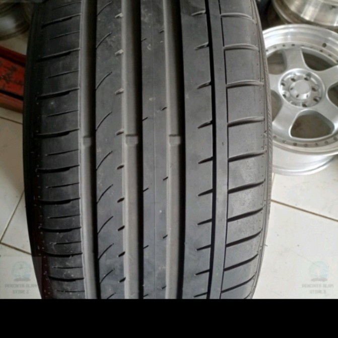 BAN MOBIL SECOND COPOTAN 245/40 R20 BAN TUBELESS..