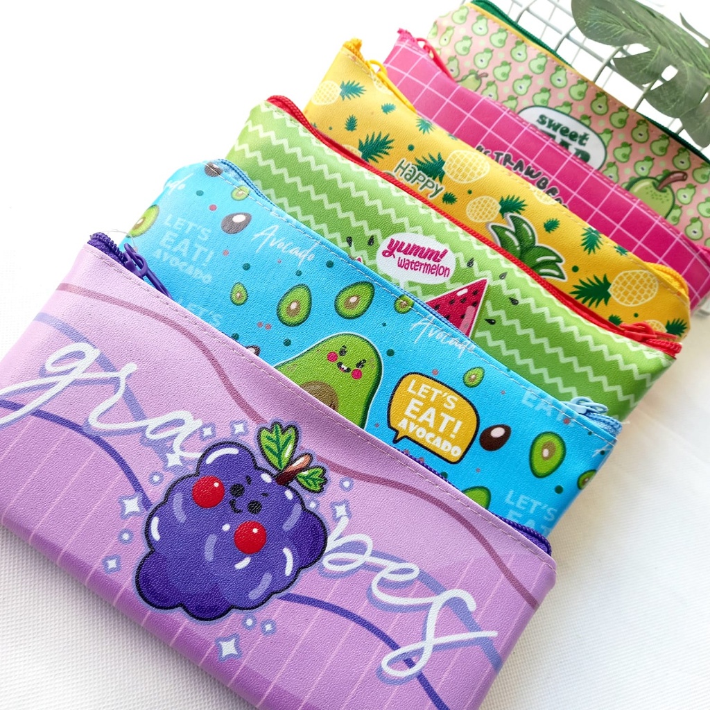 

Souvenir ultah Kotak Pensil Karakter Tempat Pensil Ukuran Medium Tutti Frutti