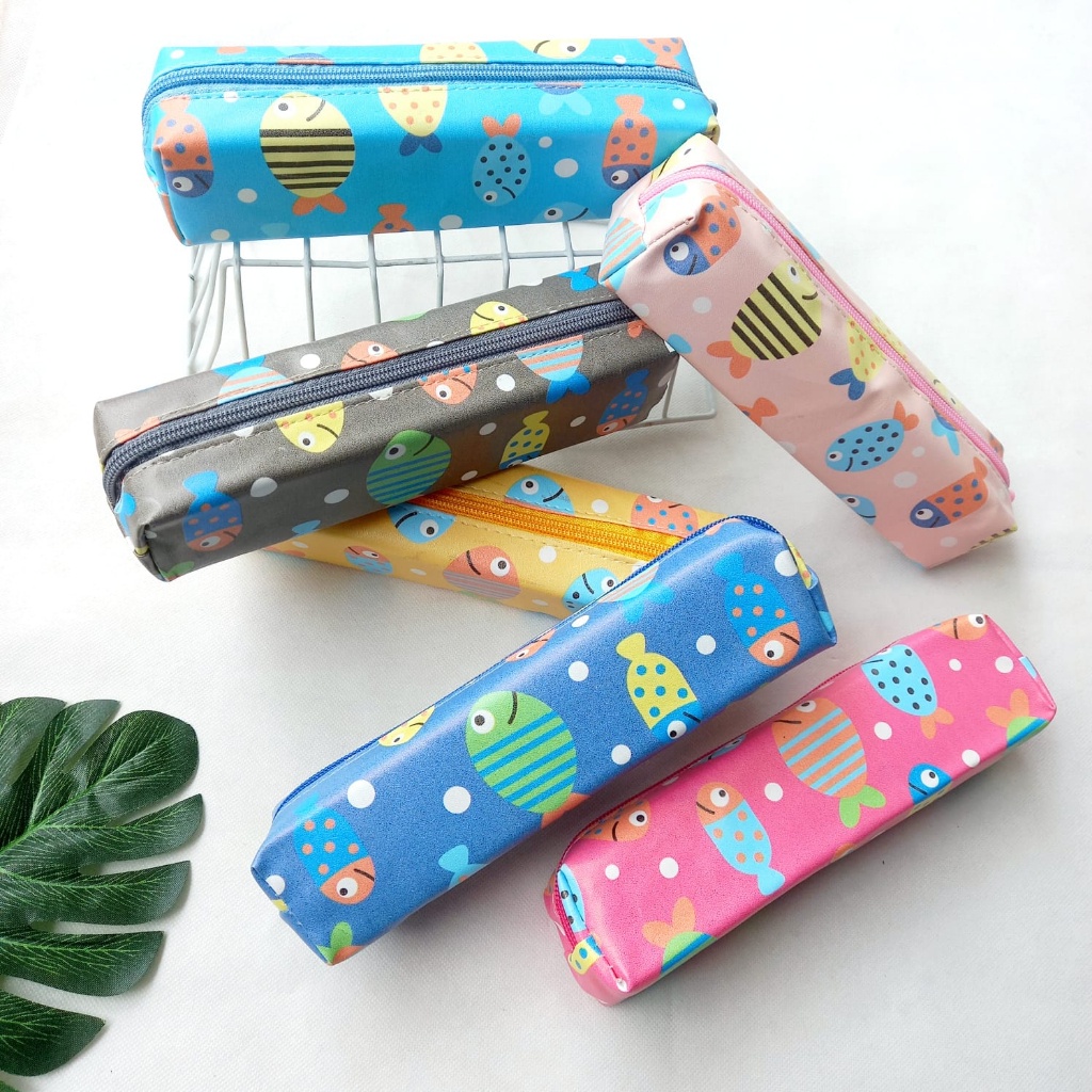 

Souvenir ultah Tempat Pensil Motif Karakter Ikan Lucu Unik ZIpper Bag Kotak Pensil