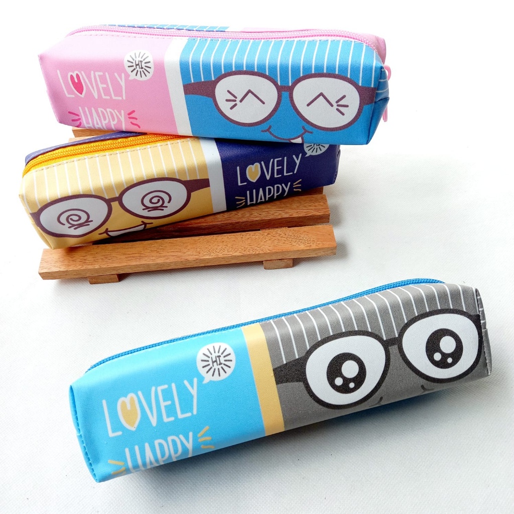 

Souvenir ultah Kotak Pensil Zipper Bag Motif Karakter Happy Lovely Kacamata Lucu