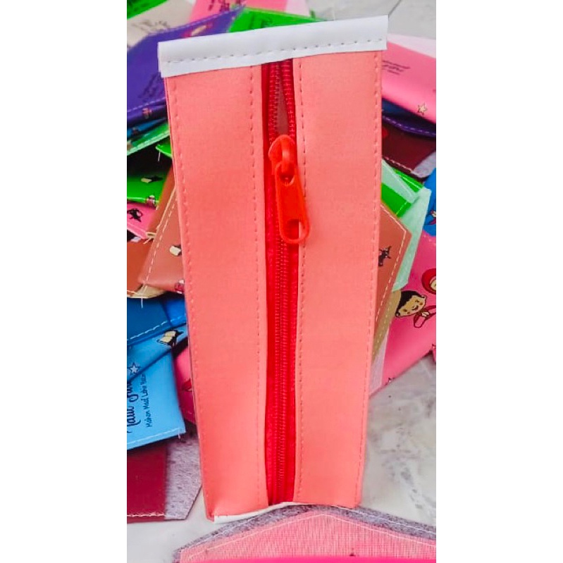 

Untuk anak Tempat Pensil Mixue Tepak pensil Motif Mixue