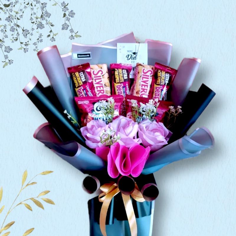 

Buket boneka wisuda Bucket jajan wisuda murah Sempro ulang tahun Anniversary bucket snack