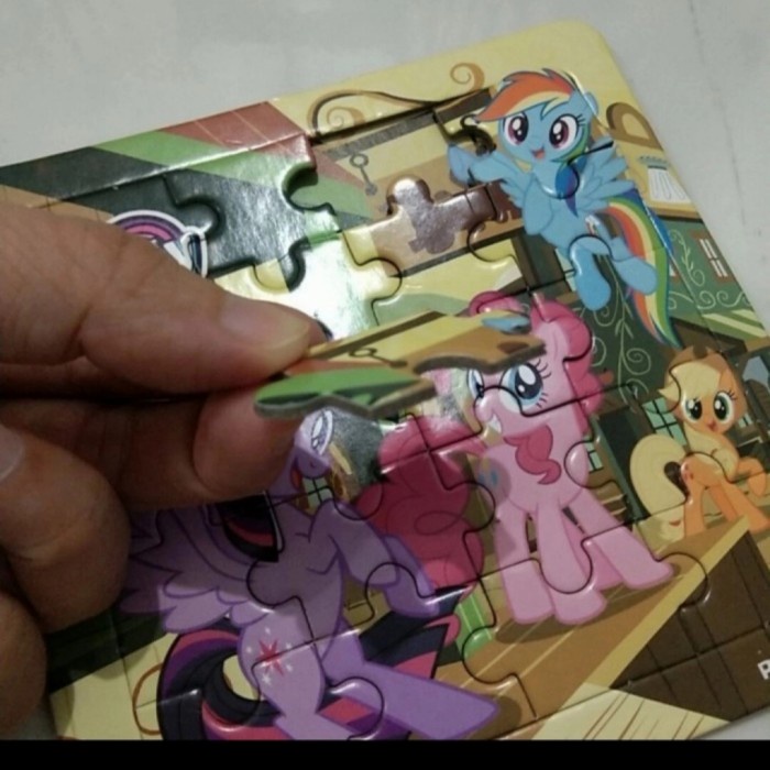 Puzzle thomas mainan edukasi kereta train thomas and friends 1set