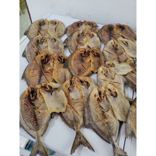 

Ikan Asin Bawal Kering 500 gram