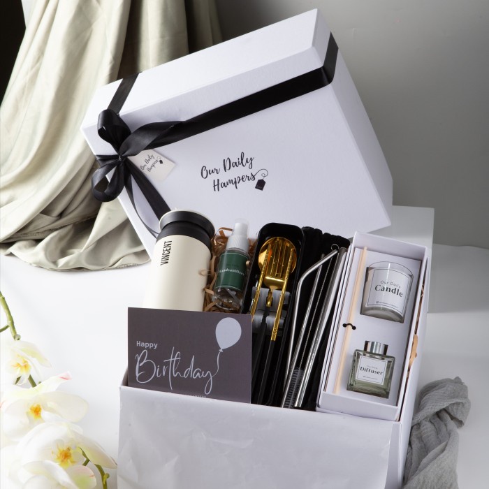 

Hampers Birthday / Thank you / Corporate Gift / Kado Ulang Tahun