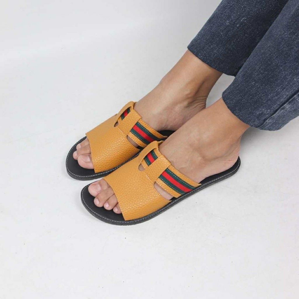 DEVIELA  Sandal Kulit Wanita Sandal Kokop Papirut Series Sandal Look UP