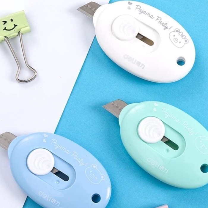 

Cutter Mini Portable Oval Mini Cutter Polos Travel Kit Pemotong Kertas
