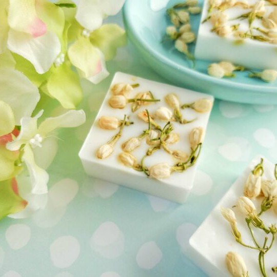 

New Produk edible flower macaroons cake pudding bunga dekorasi aman dapat dimakan - Jasmine