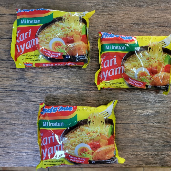 

Indomie Kari Ayam 72 gram