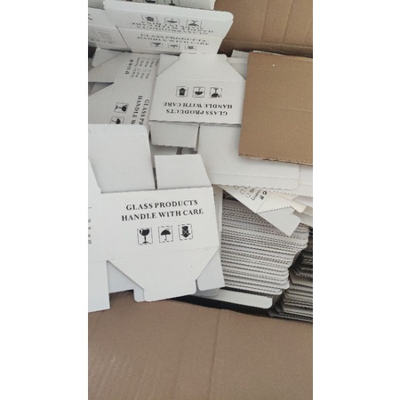 

BUBBLE WRAP + BOX TAMBAHAN PACKING WAJIB BELI