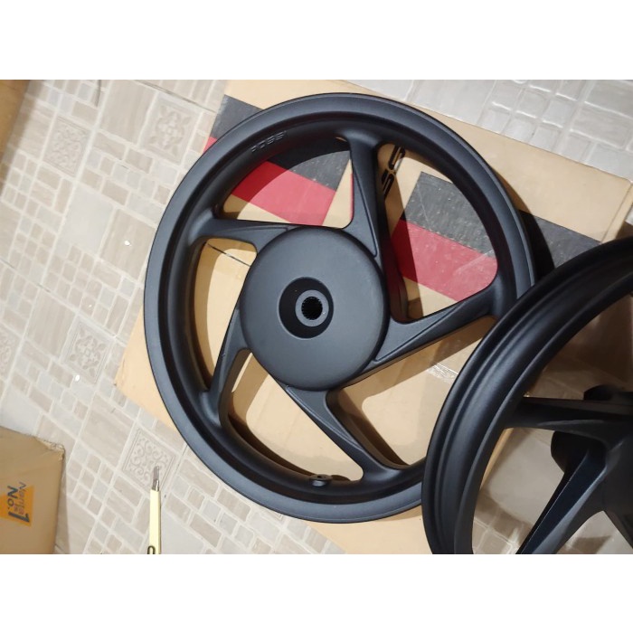 Velg Racing Vario 110 Scoopy Beat Spacy Lama V ROSSI - VARIO KARBU