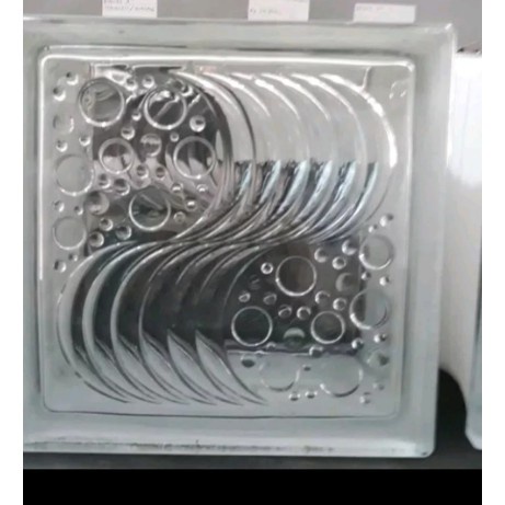 

Glassblock Magna Series 1 DUS ISI 6 PCS ukuran 20x20