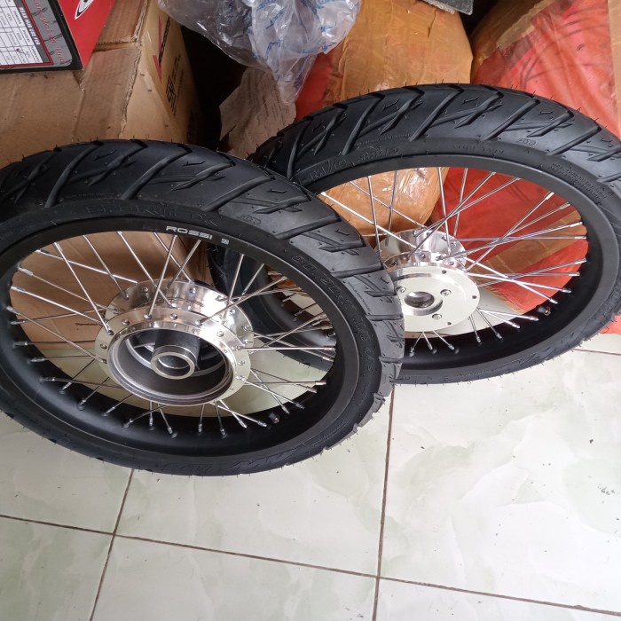 velg paketan Megapro Primus tapak lebar 215/185x17 plus ban