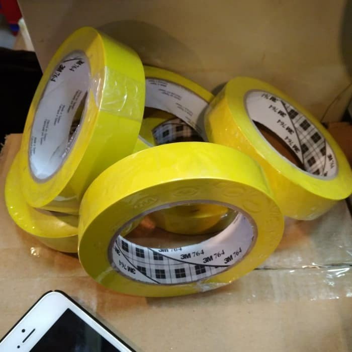 

Floor Marking Tape 3 M - lakban lantai 3 M 764 24mm x 33 meter -FN10