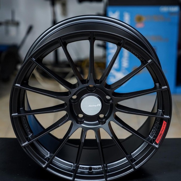 velg mobil racing r18 Innova Reborn Venturer ENKEI RS05RR velg ring 18