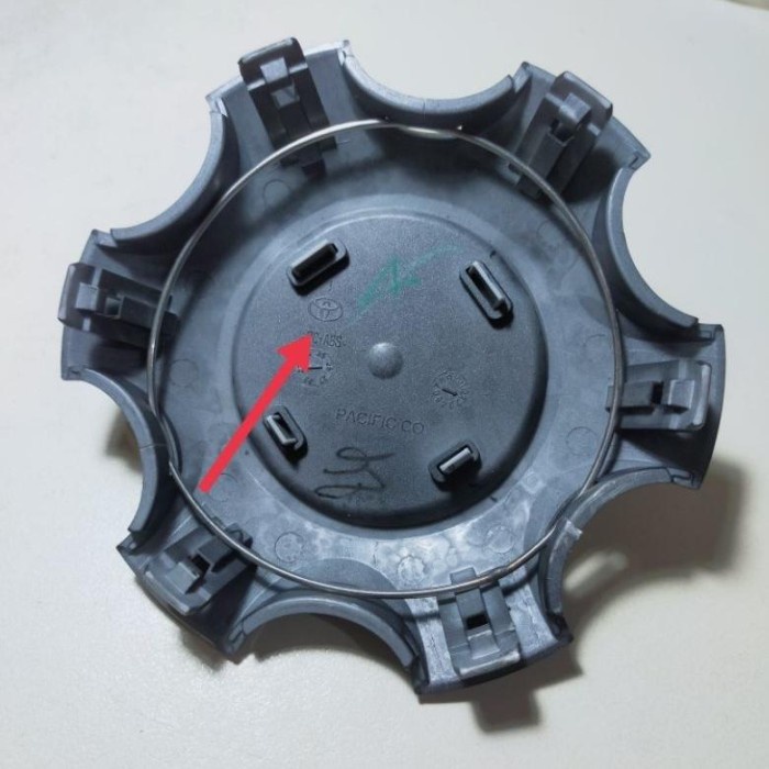dop roda tutup velg hilux Revo  Toyota
