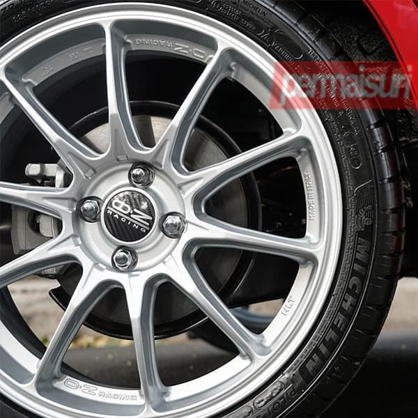 OZ Racing Hyper GT HLT R18x7 ET42 - 4x100 MattRace Silver│Velg Mobil