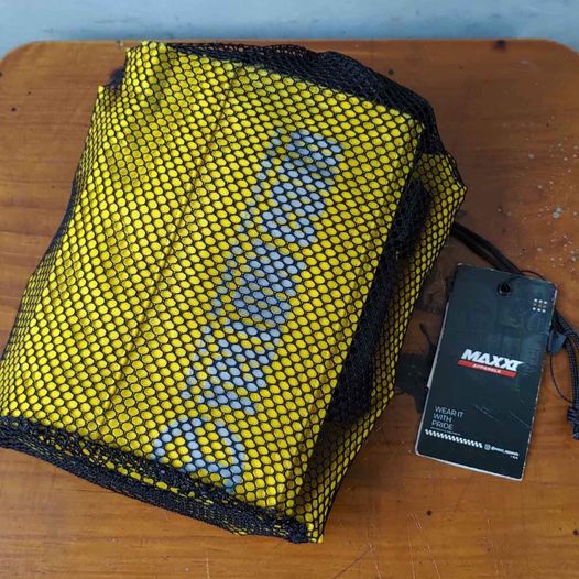 Jas hujan sepatu Merk yellow corn