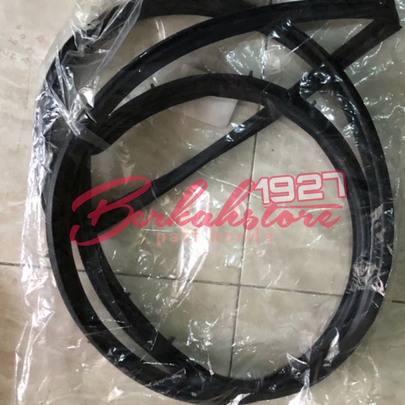 Karet Pintu Belakang Jazz 2008-2013, Jazz GE8 ori honda