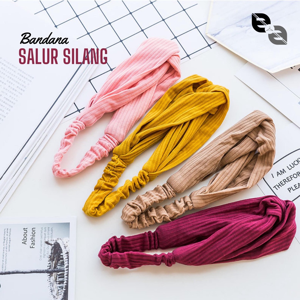 Bandana Bando Wanita Rajut Salur Silang Aksesoris Ikat Rambut Saat Maskeran Facial Kepala