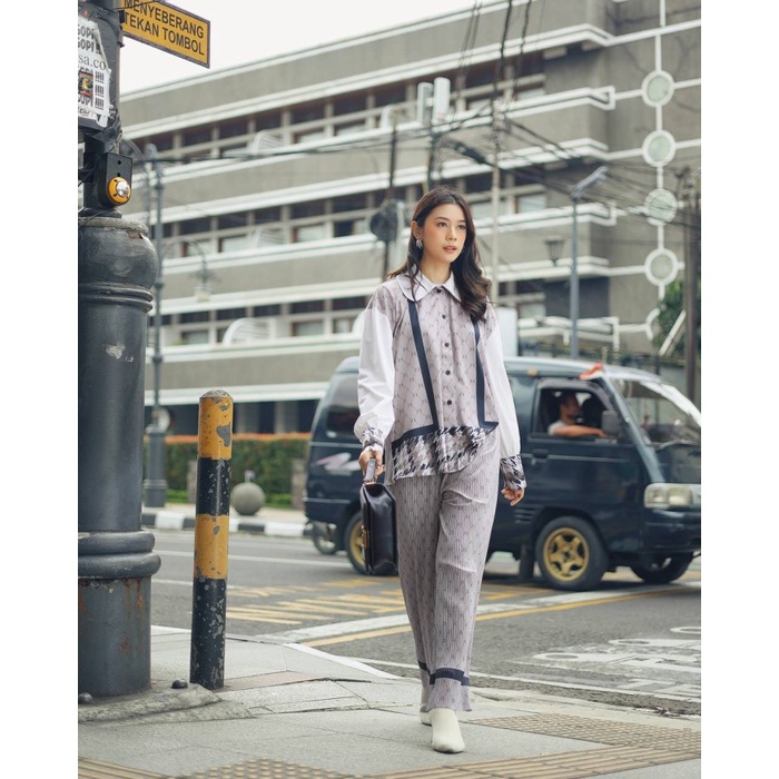 Setelan Kulot Motif ZR Monogram By Queen ZR