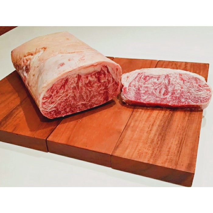 

Daging Sapi Steak Meltique Sirloin Beef Halal 200 gram Frozen Food AUS