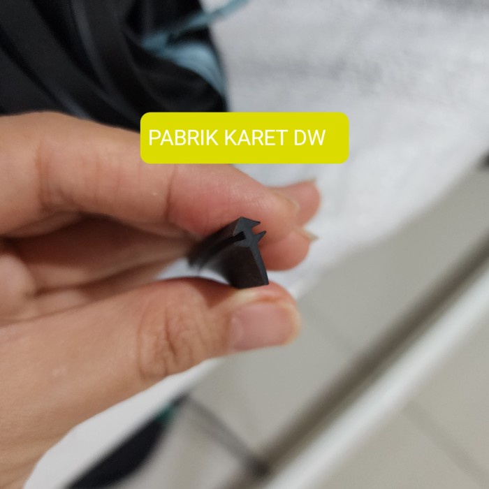 KARET 726 SIRIP LIDAH LIST JENDELA ALUMUNIUM METERAN HARGA PER 1 METER