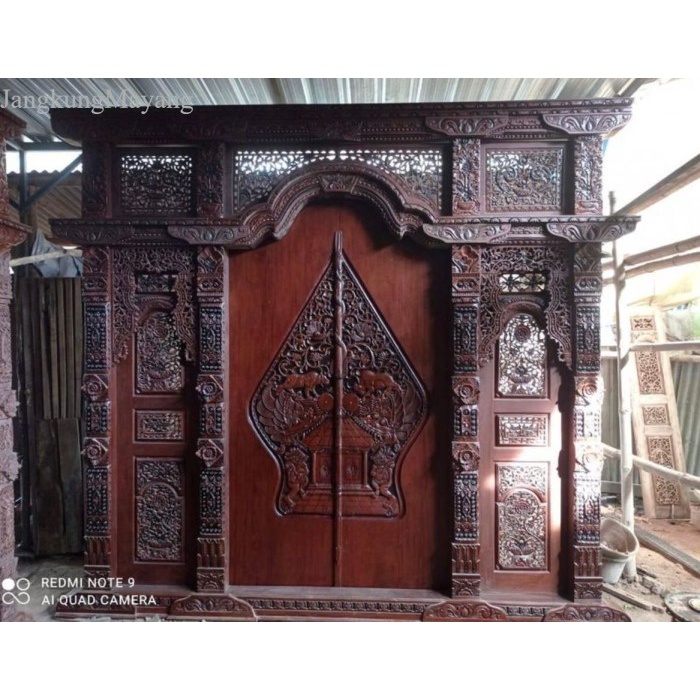 pintu gebyok ukir jepara / pintu ukir jati / pintu kayu / kusen pintu murah