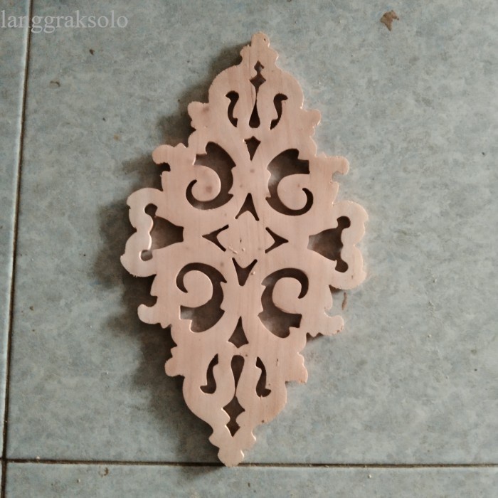 

termurah Banting Harga Bossss!!!!! Ornamen Moderen Ukiran Tempel Ukir Kayu