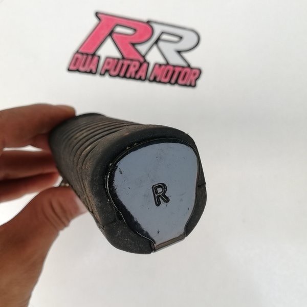 karet footstep bustep barstep injekan kaki belakang original ori honda astrea grand prima supra x fi