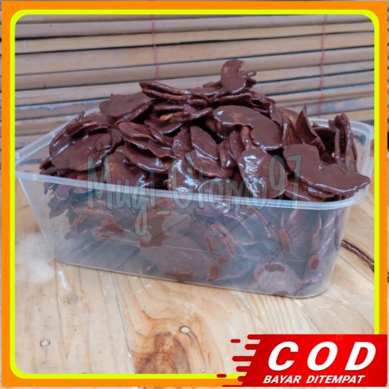 

KERIPIK PISANG COKLAT LUMER / KERIPIK PISANG LUMER 1 KG