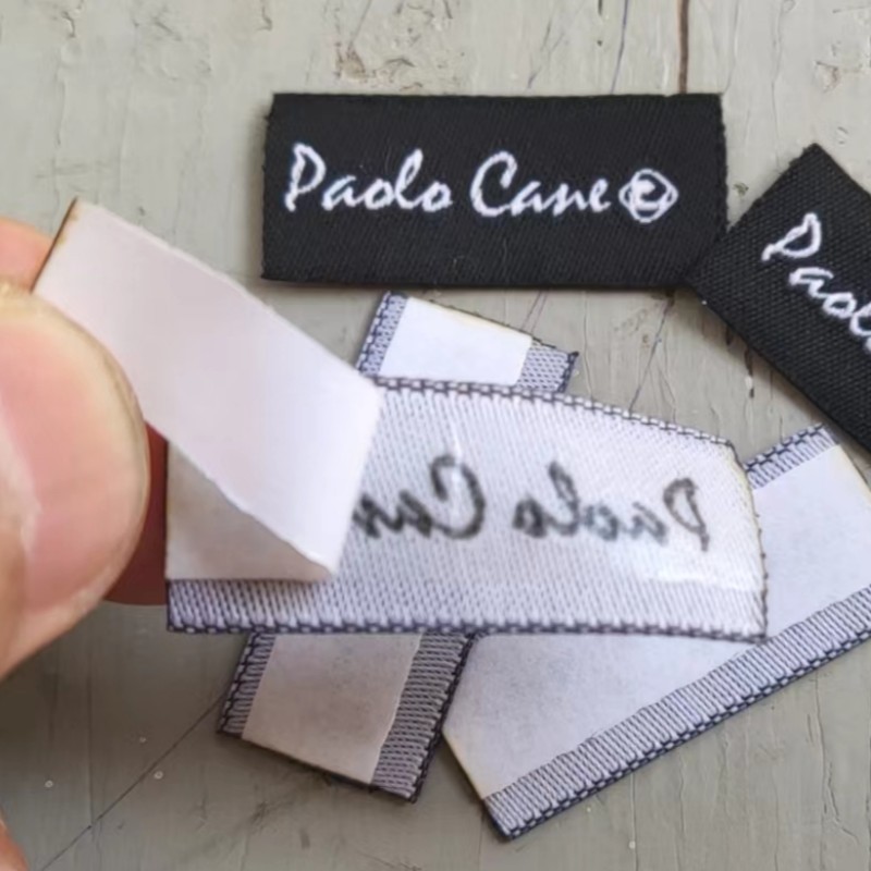

Woven label Stickers Custom Adhesive Black Cloth labels 3.5 * 1.5 cm 1000 PCS Straight cut Garment tags