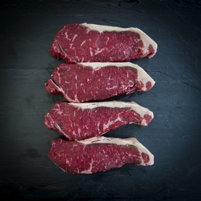 

SIRLOIN / DAGING HAS LUAR IMPOR AUS per 1KG