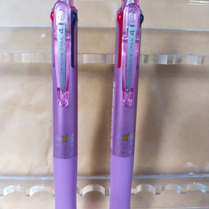 

Terbaru-Cod PILOT FRIXION CLICKER 4 IN 1./ 1 PULPEN 4 WARNA - Pink