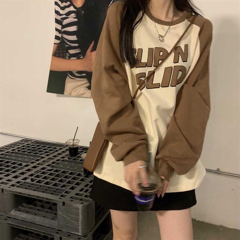 Modis Atasan Oversize Lengan Panjang T-Shirt Wanita