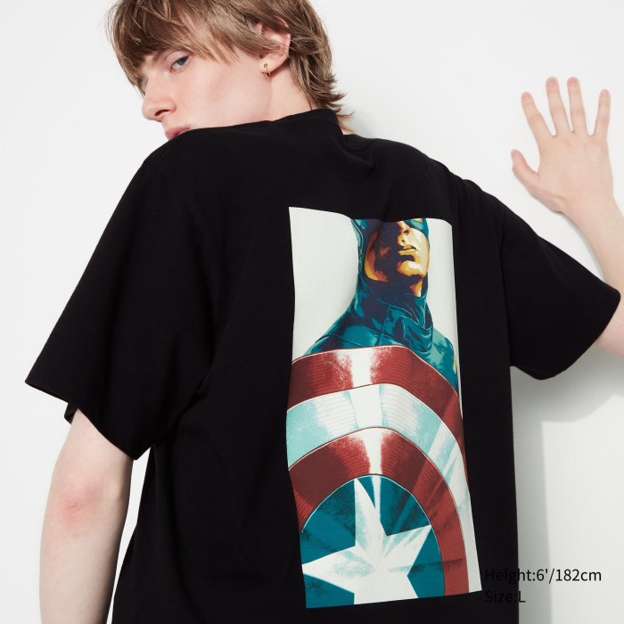 UNIQLO UT Marvel X Mondo Lengan Pendek 456309 Uniseks