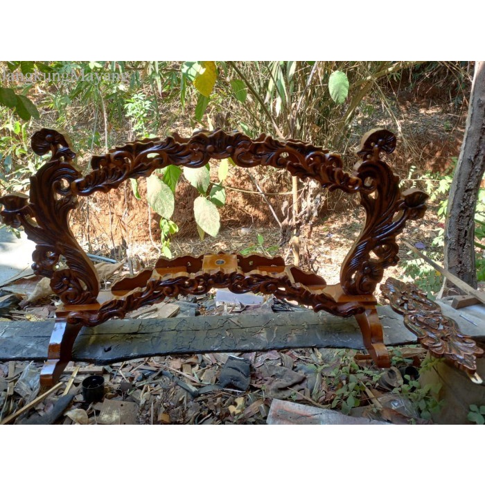 

termurah jagrak kamarogan melengkung isi 5 keris jati alus bk megantar antik