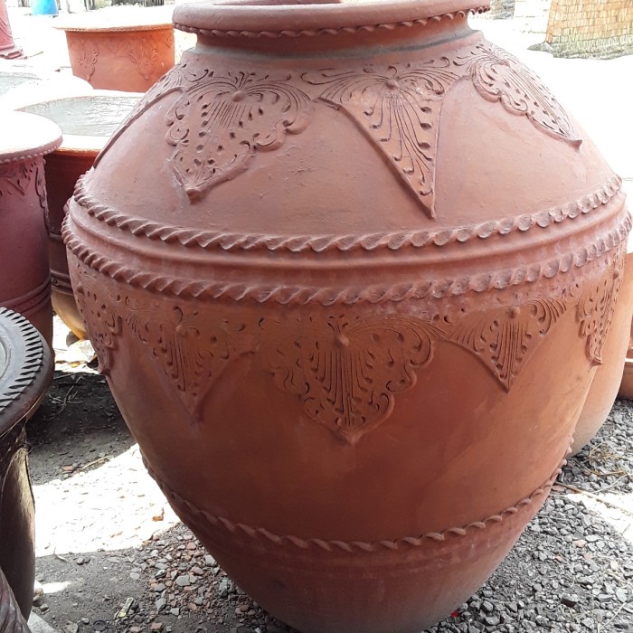 GENTONG BESAR GENTONG TANAH LIAT MOTIF MAJAPAHIT BISA UNTUK TEMPAT AIR