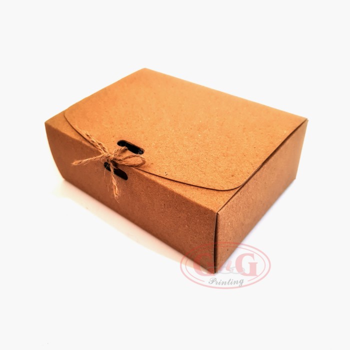 

Kotak Kado Gift Box Hadiah Souvenir Hampers 14x10x5 + tali